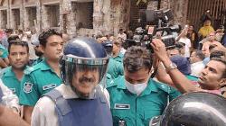 ভুতুড়ে মামলায় বারবার কেন রিমান্ডে নিচ্ছেন, প্রশ্ন শাজাহান খানের
