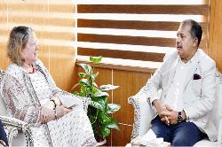 অপতথ্য মোকাবিলায় ইউনেস্কোর সহযোগিতা চাইলেন তথ্যমন্ত্রী