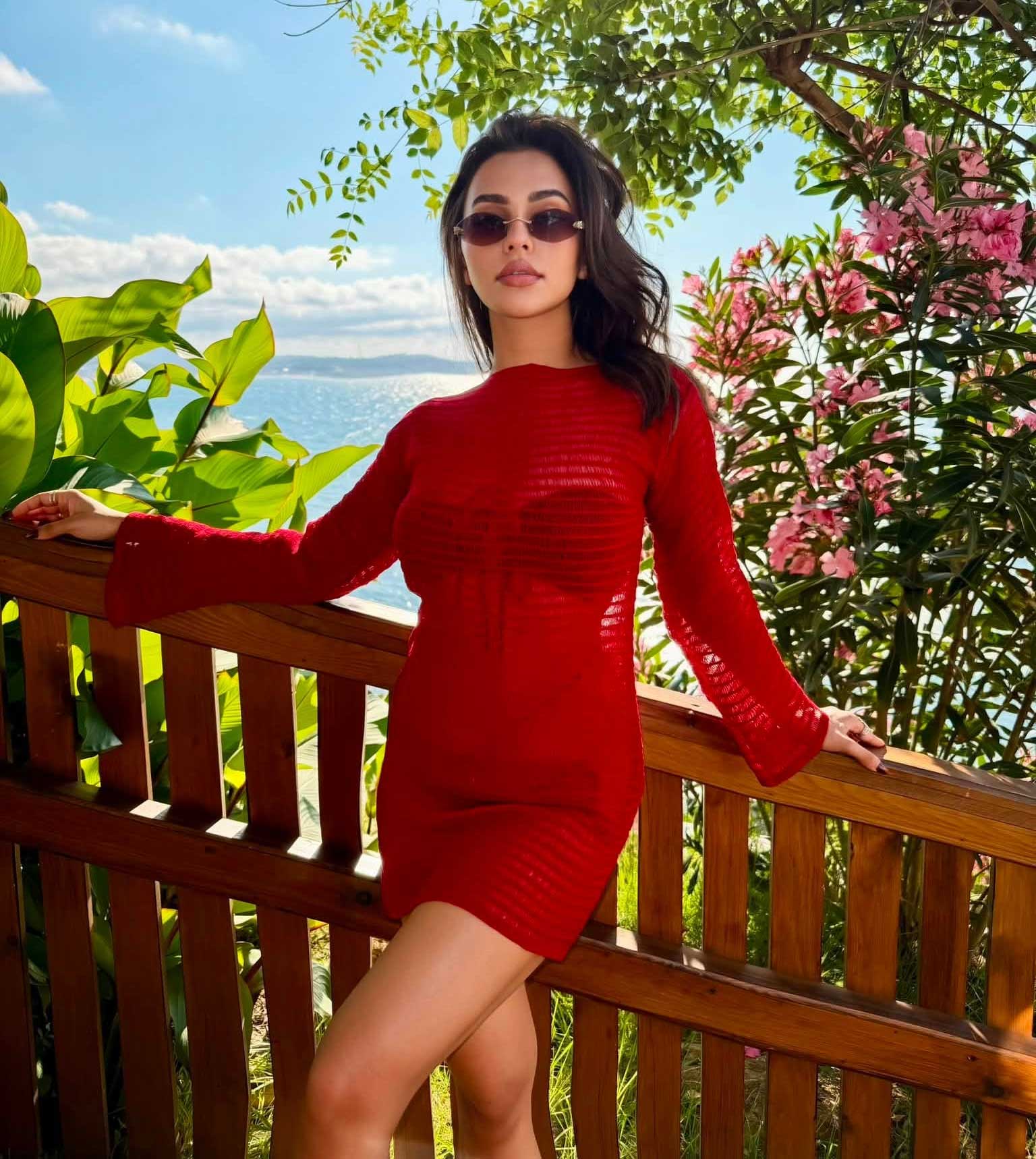 ছবি: অভিনেত্রীর ফেসবুক থেকে।
