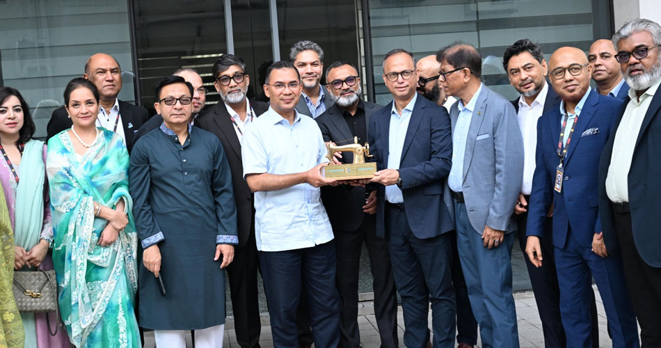 পোশাক শিল্পের বিকাশে যা প্রয়োজন, সরকার তাই করবে