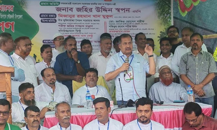 বরিশালে বৃক্ষরোপণ কর্মসূচির উদ্বোধন অনুষ্ঠানে তথ্যমন্ত্রী ছবি: বাসস 